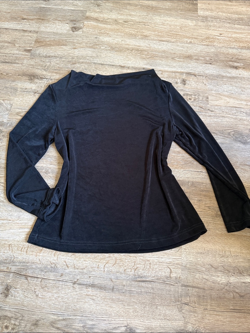 Classic Black Women's Long-Sleeve Boatneck Top